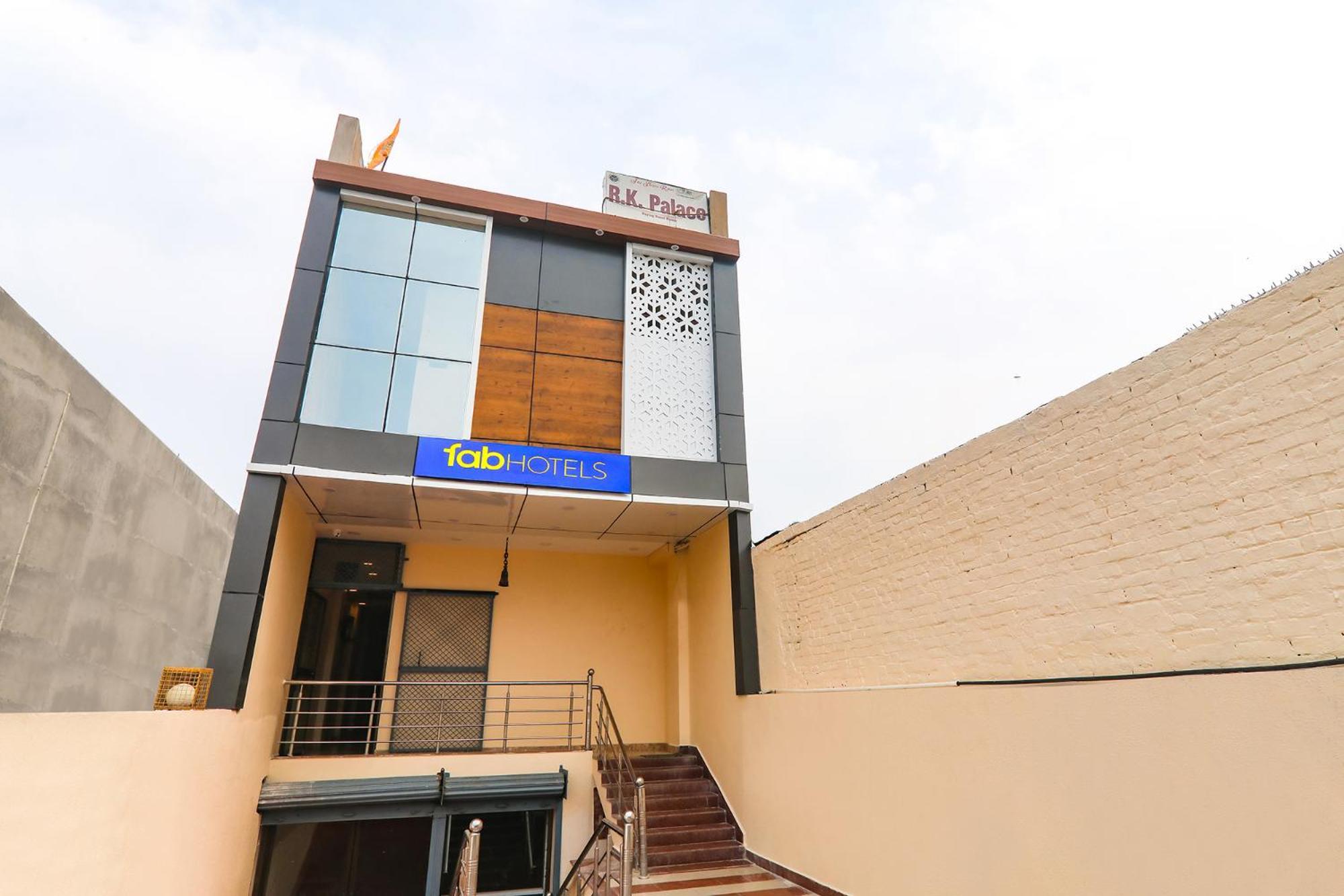 Fabhotel Rk Palace Ayodhya Екстериор снимка