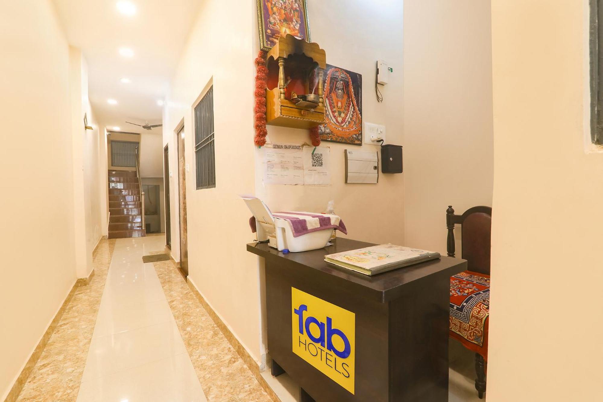 Fabhotel Rk Palace Ayodhya Екстериор снимка