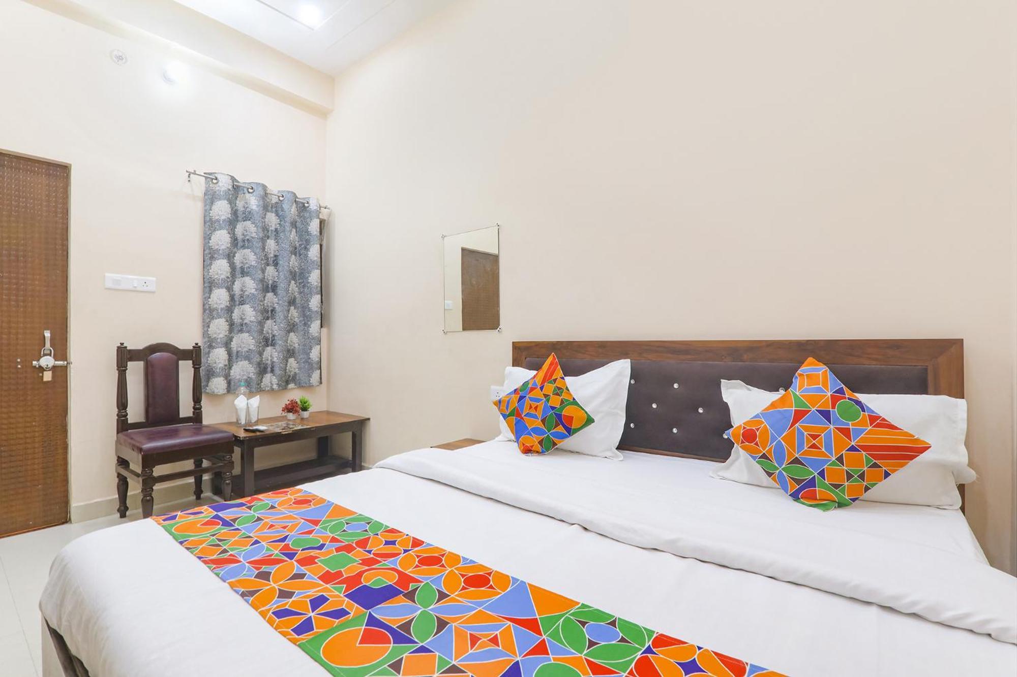 Fabhotel Rk Palace Ayodhya Екстериор снимка